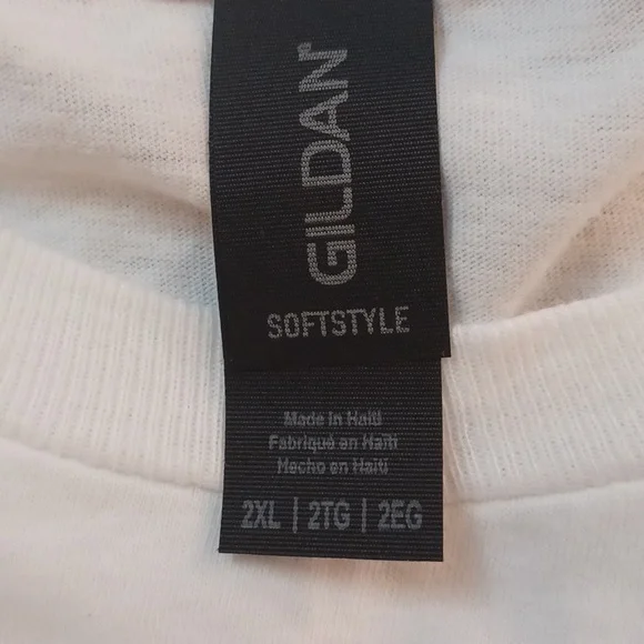 Hot topic EMILY THE STRANGE BAT WINGS WHITE SHORT-SLEEVED TSHIRT 2XL - Picture 5 of 6